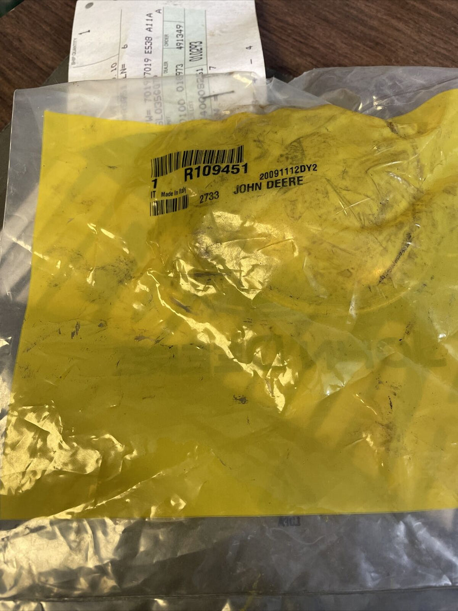 John Deere Original Equipment Cover #AM143296 – Schutzhülle Für John Deere Geräte