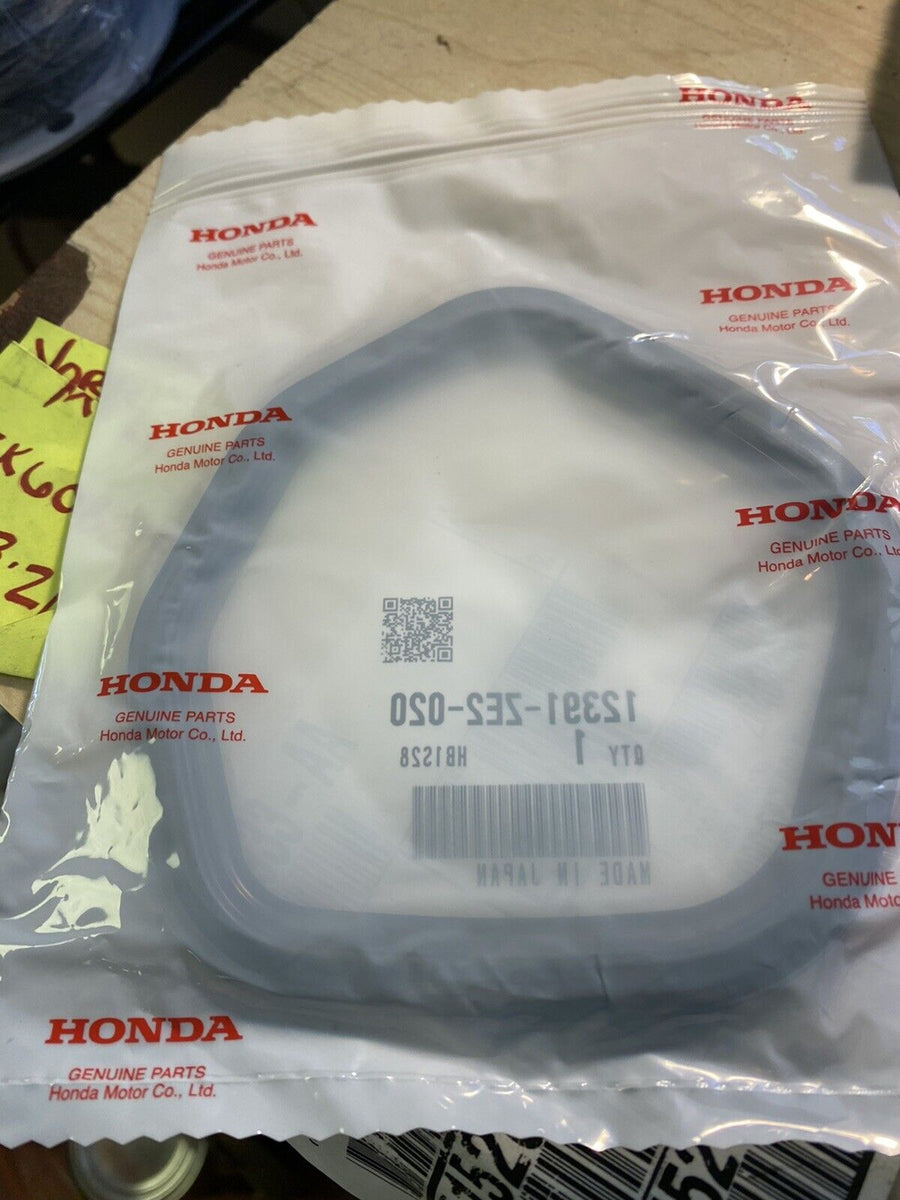Guarnizione coperchio valvole gasket cover valve HONDA GXV 120 12391 Guarnizione coperchio valvole gasket cover valve HONDA GXV 120 12391
