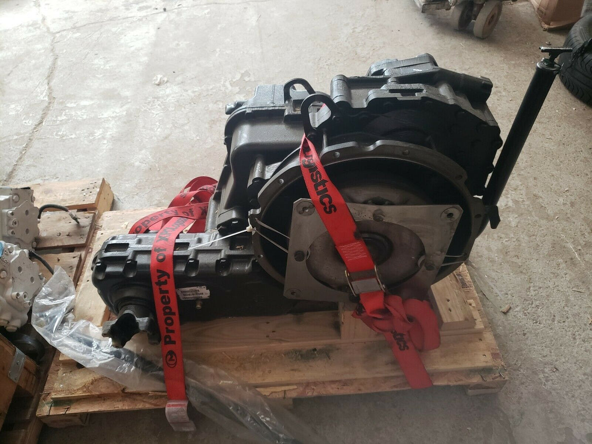 NEW GENUINE JLG ZF TRANSFER BOX 4950002003, ZF4950002003 Mega Ma...