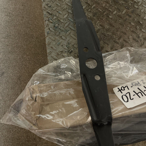 BRAND NEW GENUINE HONDA LAWNMOWER BLADE 72531-VH7-000 *FREE SHIPPING*