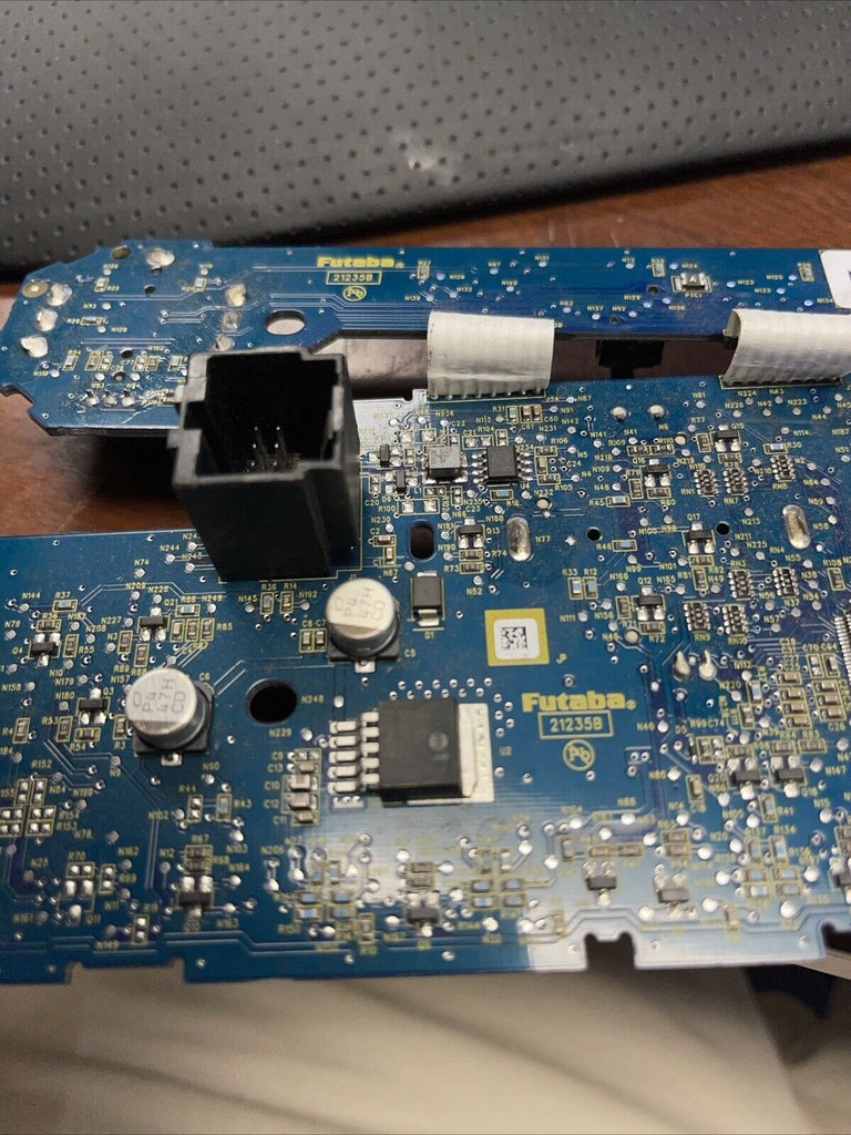 FUTABA CONTROL / DATA / DISPLAY BOARD 21235B, X40021101XX