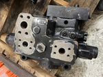 KYB C0100-60020, 12-02 001, 20124, 82K782, 4111-64200 Hydraulic Valve Komatsu