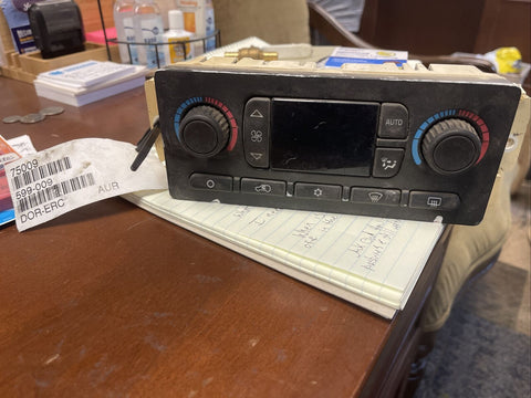 NEW 03-04 Cadillac Escalade Auto Temperature Climate Control Panel (15137655)