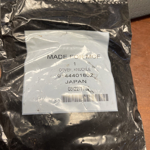 BRAND NEW GENUINE CAT Knuckle Cover 9144401802 *FREE SHIPPING*