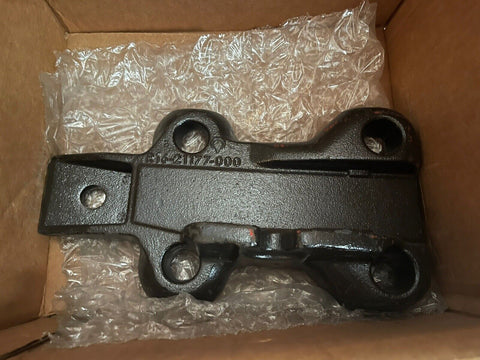NEW FREIGHTLINER R16-21177-000 - Bolt Retainer - Left Side, Ductile Iron