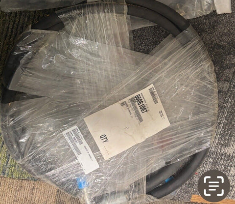 NEW GENUINE BUHLER 86061067 HOSE ASSY 3/8 X 2850 CAT XT3ES **FREE SHIPPING**