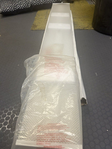 New 24in. Fluorescent Wrap Around Box Light Fixture T8 2 X 17W 4100K T12 2x20W