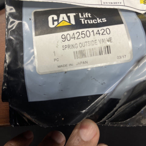 GENUINE CAT OUTSIDE SPRING VALVE ROCKER 9042501420 *FREE SHIPPING*