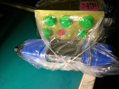 NEW EATON MANIFOLD ASSY VALVE FOR CUSTODIA CNH