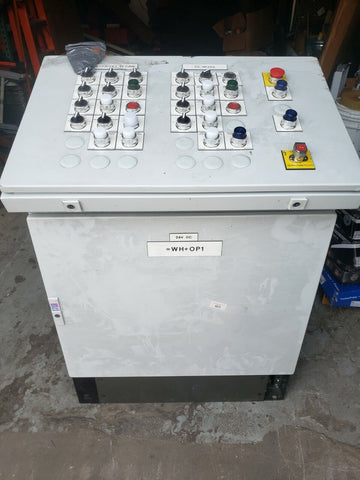 RITTAL CUSTOM CONTROL PANEL SYSTEM 24V DC, WH+OP1, WITH KEYS