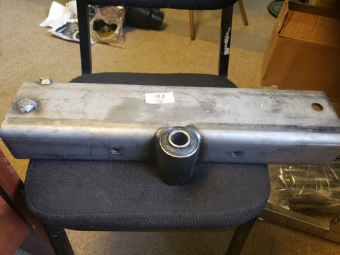 INDUSTRIAL BRACKET WITH BUSHING 24918, 385887, C-3158399-139017233