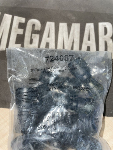 3/8 Tube x 1/4 Tube Union, Black with Fluorocarbon O-Rings, Bag of 10, 724087