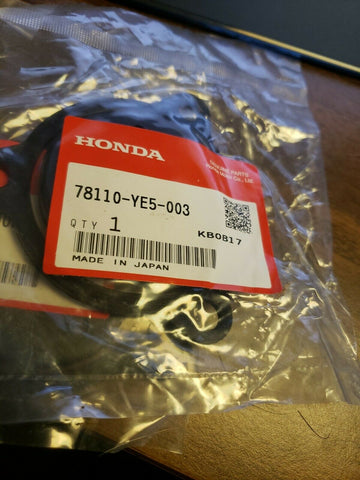 (2 PC LOT) GENUINE OEM Honda 78110-YE5-003 Valve In.-Mega Mart Warehouse-Ultimate Unclaimed Freight Buyer and Seller Specialists