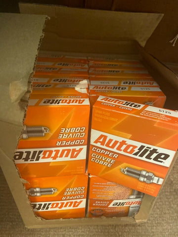 LOT OF 24 PACK OF 4 AUTOLITE 5125 COPPER RESISTOR SPARK PLUGS, 96 TOTAL-Mega Mart Warehouse-Ultimate Unclaimed Freight Buyer and Seller Specialists