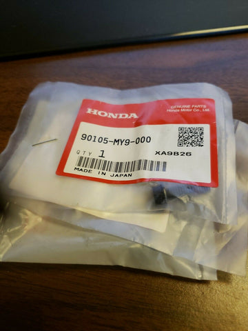 (3 PC LOT) GENUINE OEM Honda 90105-MY9-000 - BOLT FLANGE (6X18)-Mega Mart Warehouse-Ultimate Unclaimed Freight Buyer and Seller Specialists
