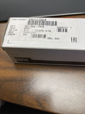 GENUINE OEM CUMMINS FUEL INJECTOR 4024864 **FREE SHIPPING**