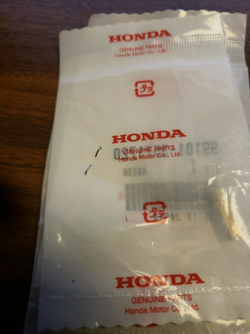 (3 PC LOT) GENUINE HONDA (1987-89) CR125 OEM #172 MAIN JET 99101-3571720-Mega Mart Warehouse-Ultimate Unclaimed Freight Buyer and Seller Specialists