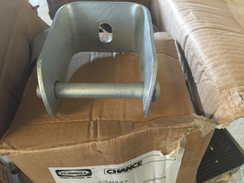 Hubbell Power Systems 0337 INSULATOR CLEVIS, QTY 15-Mega Mart Warehouse-Ultimate Unclaimed Freight Buyer and Seller Specialists