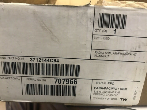 INTERNATIONAL RADIO 3712144C94 AM/FM/CD/PA W / AUXINPUT-Mega Mart Warehouse-Ultimate Unclaimed Freight Buyer and Seller Specialists