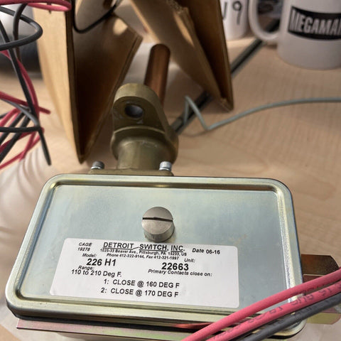 NEW DETROIT TEMPERATURE CONTROL  SWITCH 226-H1