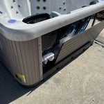 New Sunrans New Design Hot Tub SPA (SR810C) COSMETIC DAMAGE