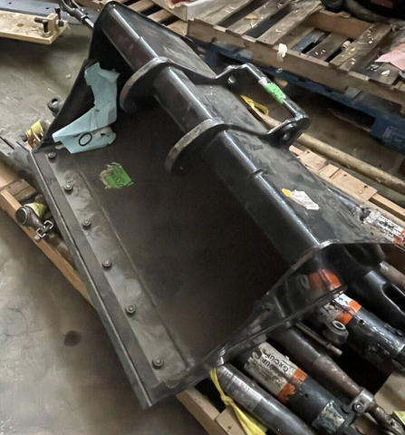 NEW 2022 BOBCAT 36" MX4 /5G 73333657 GRADING BUCKET