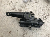 STEERING GEAR M100PPF31 137300 MADE IN USA-Mega Mart Warehouse-Ultimate Unclaimed Freight Buyer and Seller Specialists