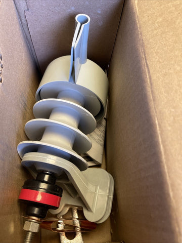 EATON ULTRASIL HOUSED VARISTAR NORMAL DUTY MOV ARRESTER 10 KV 8.4 MCOV-Mega Mart Warehouse