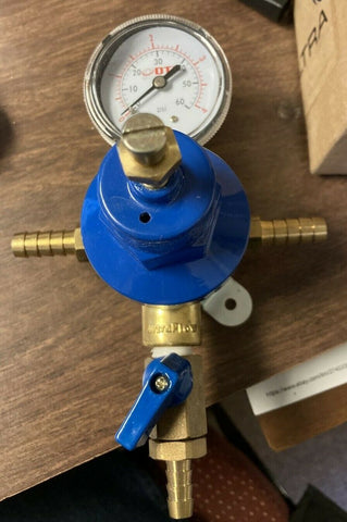 NEW draught technologies 1000p compressed co2 regulator-Mega Mart Warehouse-Ultimate Unclaimed Freight Buyer and Seller Specialists