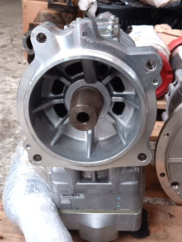GENUINE KNORR BREMSE SCANIA COMPRESSOR LK 2002 **FREE SHIPPING**