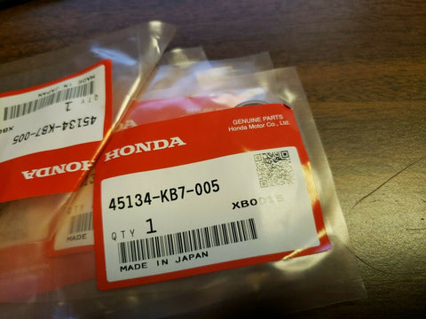 (6 PC LOT) GENUINE OEM HONDA 45134-KB7-005 DUST SEAL, BRAKE CAM-Mega Mart Warehouse-Ultimate Unclaimed Freight Buyer and Seller Specialists