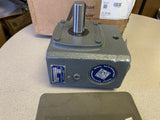 BRAND NEW BOSTON GEAR 724-40-J GEAR SPEED REDUCER 700 SERIES