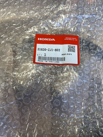 Genuine Honda Charge Coil Assy 31630-ZJ1-802 for GX610 GX620 GX670 GXV610 GXV620