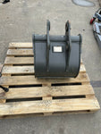 2020 Wacker Neuson Heavy Duty Digging Bucket w/ Hensley Teeth (40mm) 5200016685-Mega Mart Warehouse