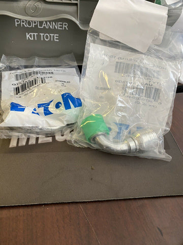 BRAND NEW WEATHERHEAD 06Z-A28-BG -Eaton  Z Series  Hose Fittings ( 2 PER ORDER )