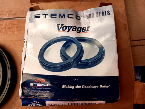 NEW STEMCO VOYAGER HUB SEAL (FREE SHIPPING)