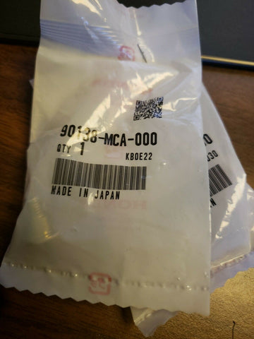 (2 PC LOT) GENUINE EOM Honda 90138-MCA-000 - SCREW PAN (6X14)-Mega Mart Warehouse-Ultimate Unclaimed Freight Buyer and Seller Specialists