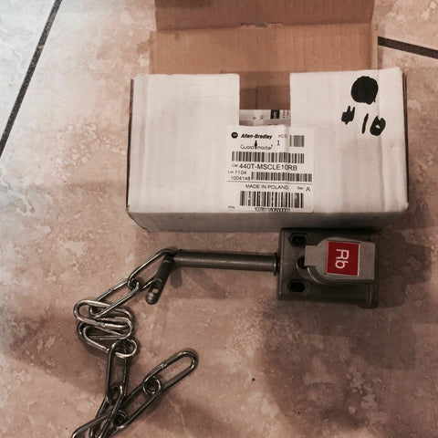 Allen-Bradley GUARD MASTER 440T-MSCLE10RB-Mega Mart Warehouse-Ultimate Unclaimed Freight Buyer and Seller Specialists
