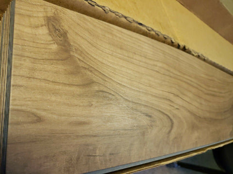 MANNINGTON LUXURY VINYL PLANK 12237 MADISON MAPLE PEPPERBARK 6" X 36", 36 SQ FT.-Mega Mart Warehouse-Ultimate Unclaimed Freight Buyer and Seller Specialists