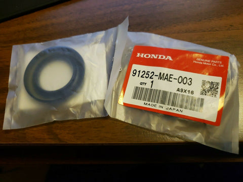 (2) HONDA OEM DUST SEAL 30-50-7.5 MM VT 750 C SHADOW 1998-2013, 91252-MAE-003-Mega Mart Warehouse-Ultimate Unclaimed Freight Buyer and Seller Specialists