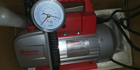 (1) NEW Robinair 15501 VacuMaster 5 CFM Vacuum Pump, 1/3 hp, 7.5 oz, 220V-Mega Mart Warehouse