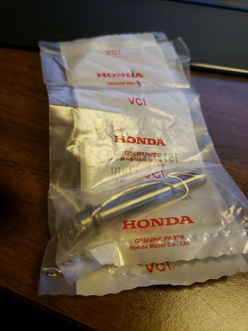 NEW GENUINE OEM Honda 2004-2017 CR Oil Pump Shaft 15111-KRN-670-Mega Mart Warehouse-Ultimate Unclaimed Freight Buyer and Seller Specialists