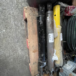 NEW B12 00643 hydraulic cylinder with cosmetic damage (scratches) SHIPS FREE!!!