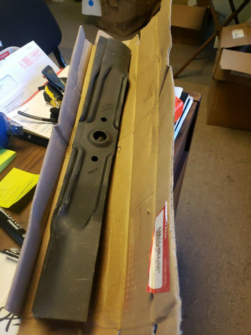 GENUINE OEM Honda 72511-VE1-020 HRR Lower Bagging Blade (5 PC LOT)-Mega Mart Warehouse-Ultimate Unclaimed Freight Buyer and Seller Specialists