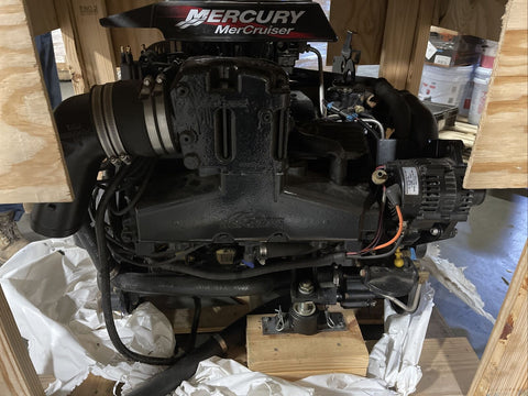 Mercruiser MERCURY ENGINE MOTOR 350 MPI Quicksilver Bravo (For Parts)