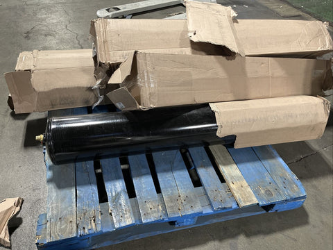 NAVISTAR INTERNATIONAL AIR TANK ASSEMBLY 3546069C92 **FREE SHIPPING**