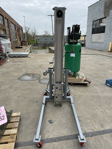 Genie Superlift Contractor Manual Lift — 18ft. Lift, 650-Lb. Capacity, SLC-18-Mega Mart Warehouse