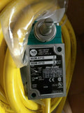 NEW GENUINE Allen Bradley 802M-AY12 Limit Switch Series F-Mega Mart Warehouse-Ultimate Unclaimed Freight Buyer and Seller Specialists